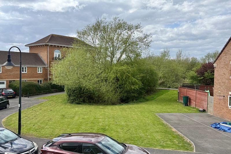 Green Space to Front