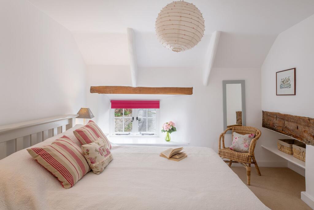 The Nook, Lower Street, Dittisham Bedroom
