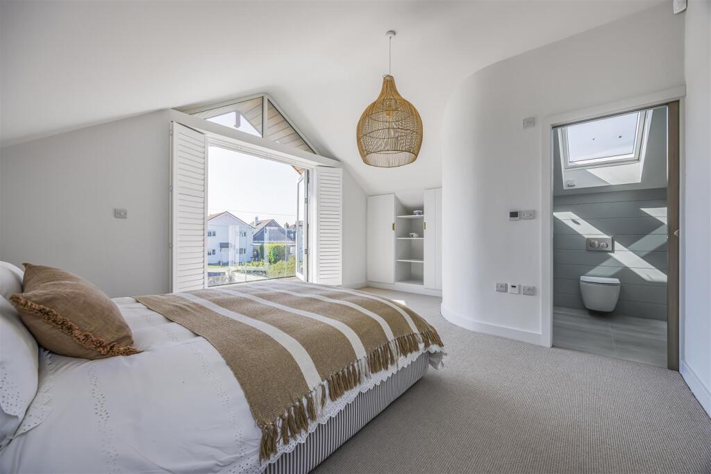 43 East Bracklesham Drive, Bracklesham Bay-Portico