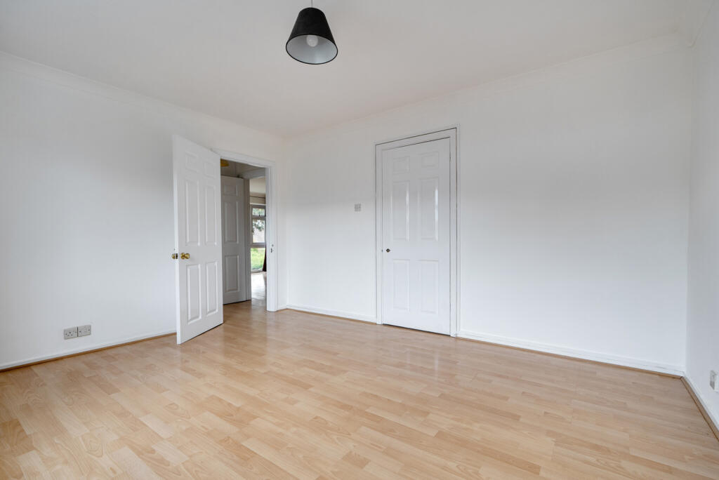 1364352-3-68e6302...