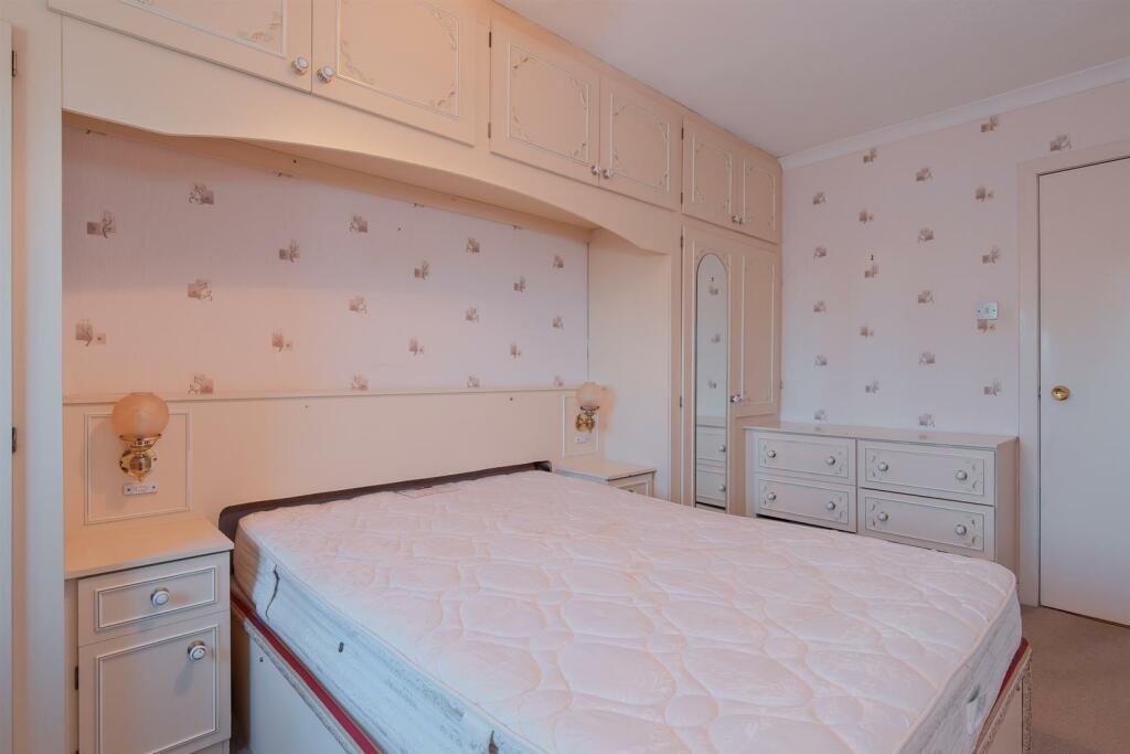 006-21 Westwood Road Newmains, ML2 9DA.jpg