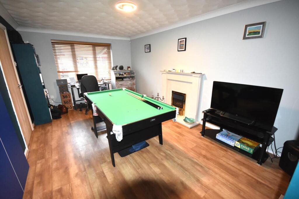 GAMES ROOM
