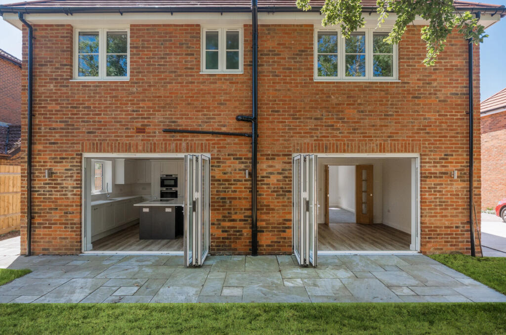 10-1324663-10-687...