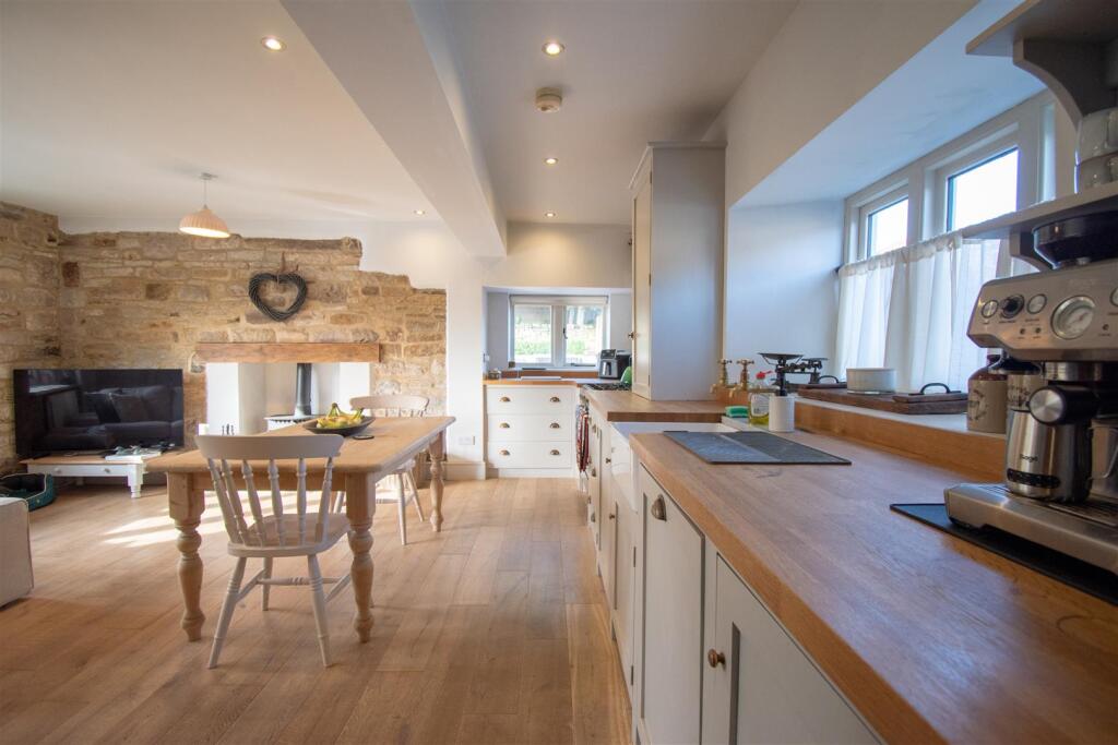 Photo 28-10-2025, 11 55 30.jpg