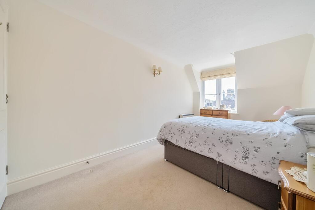 Bedroom One (3)