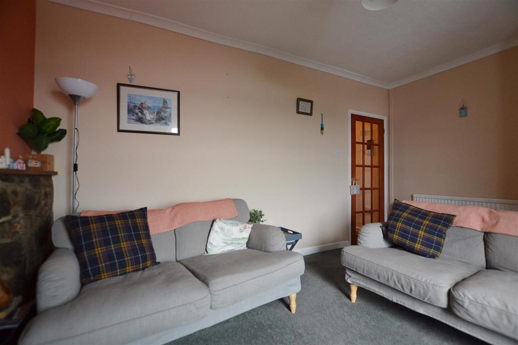 living room...JPG