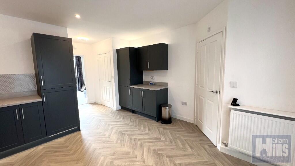 Kitchen / Dining