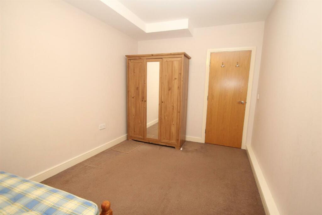 Bedroom 2 Aspect 2