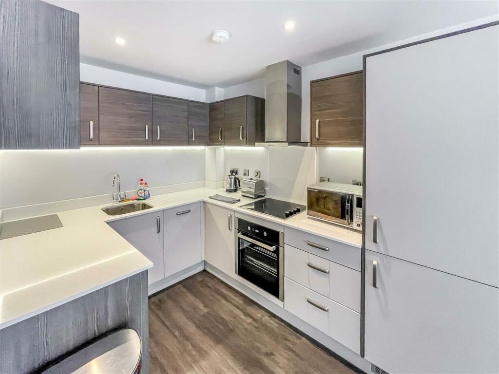 Kitchen.JPG