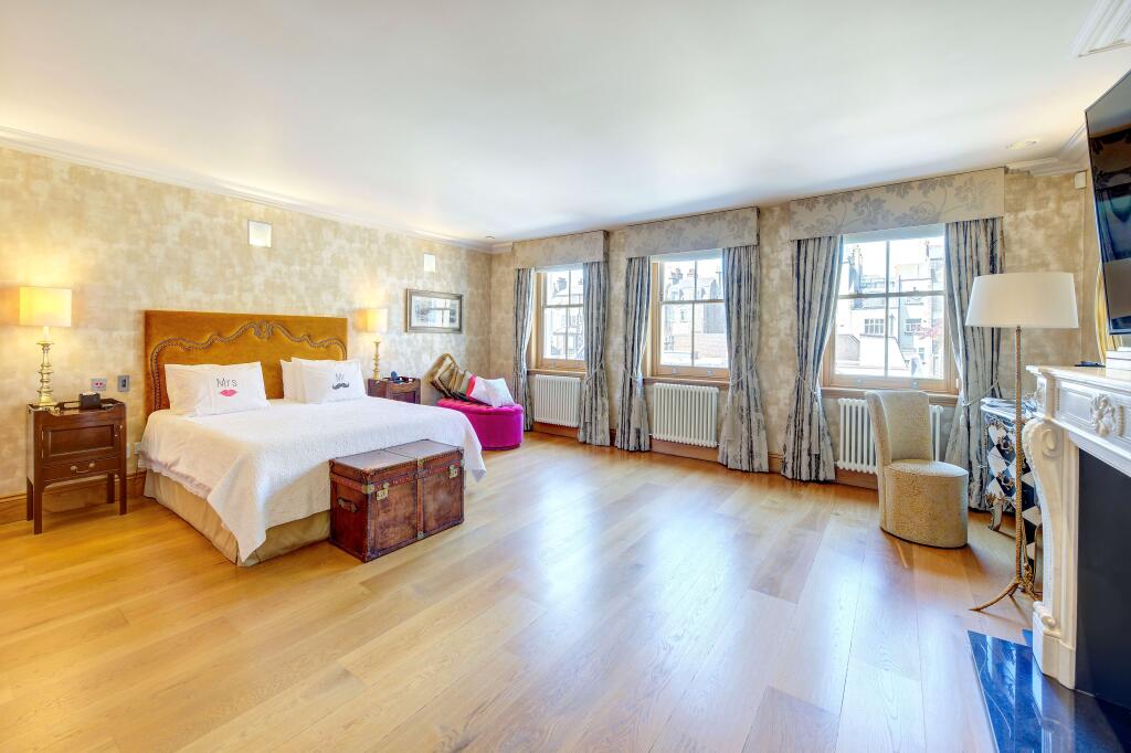 Principal Bedroom