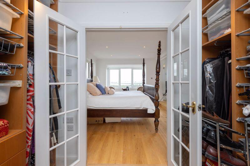 Bed 1 from Dressing Room