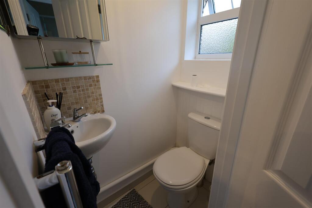 SEPERATE WC
