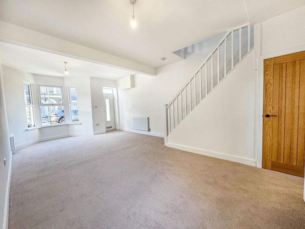 Broomfield Street,Caerphilly,CF83 1FY