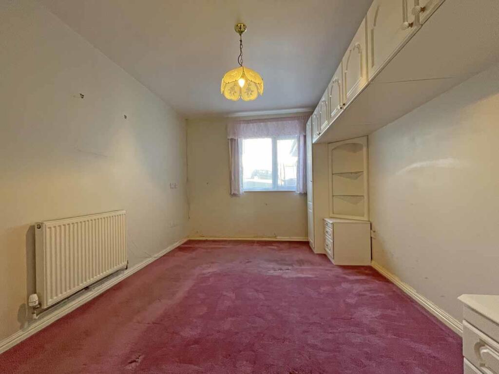 Medway Place 37 Bed 1.jpg