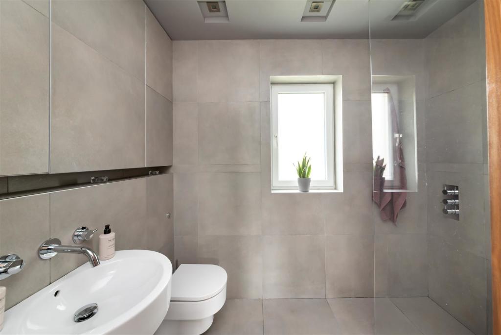 WET ROOM