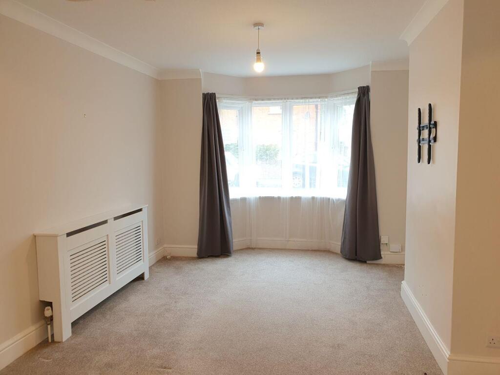 Lounge from kitchen.jpg
