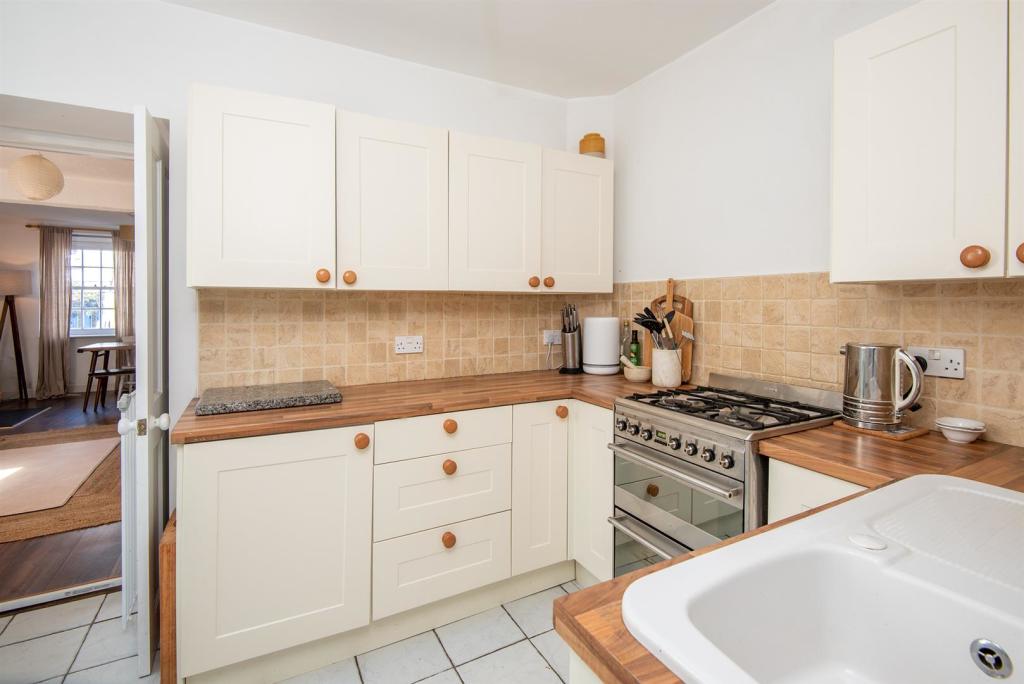 Kitchen.jpg