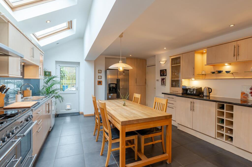 Kitchen / Breakfast Room