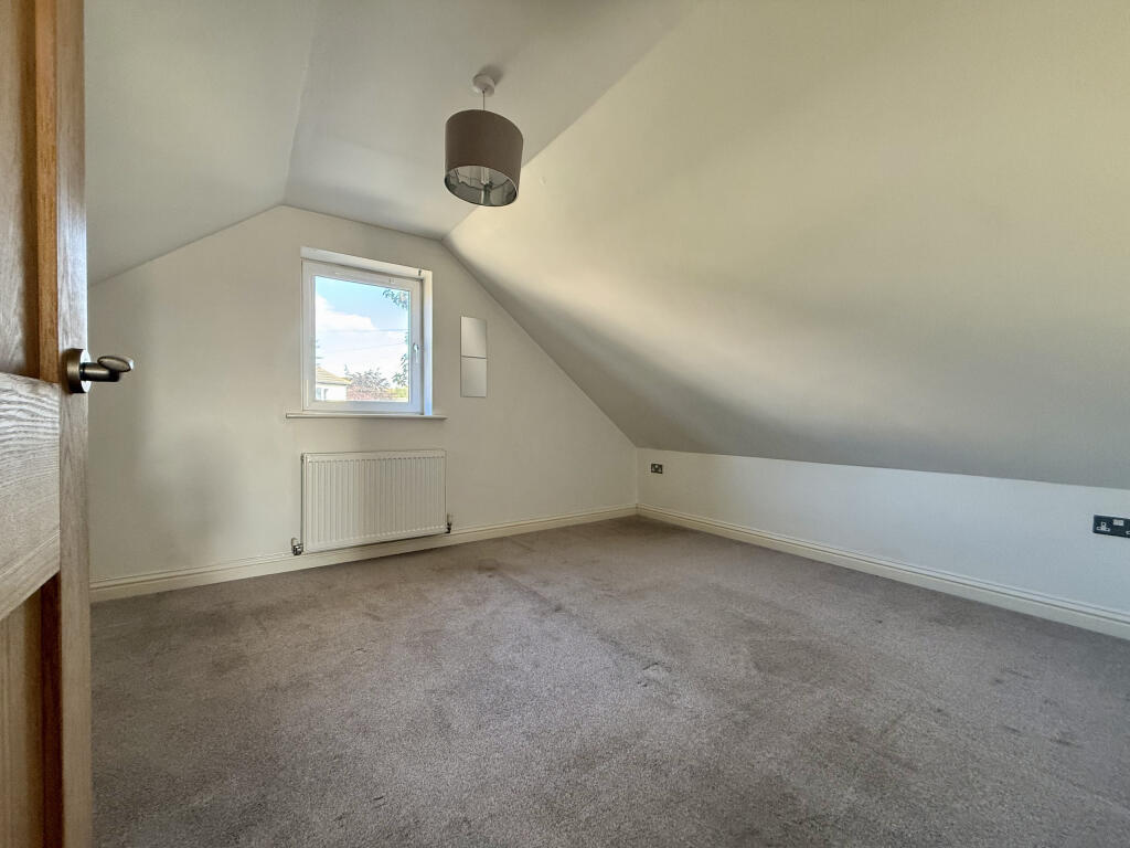 20250902_090058457_iOS