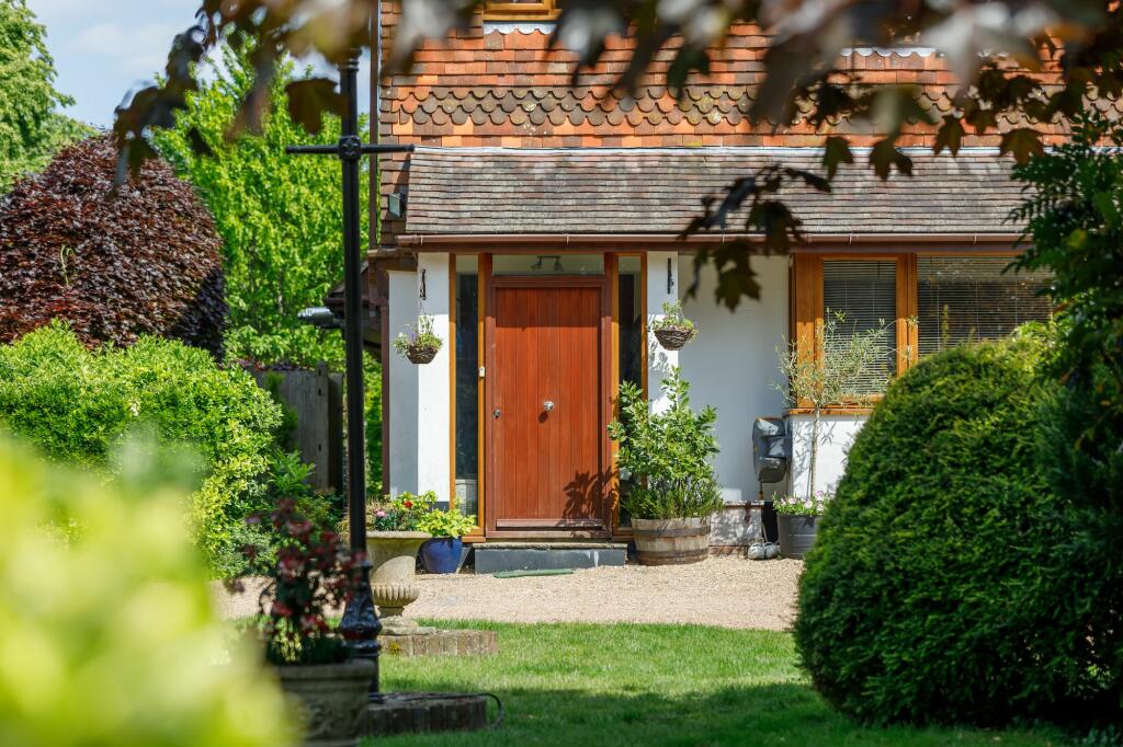 Glimpse of the front
