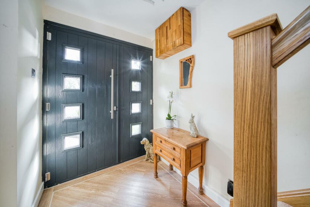 34 Cleeve drive - Mark Templer X PhotoCB 57.jpg