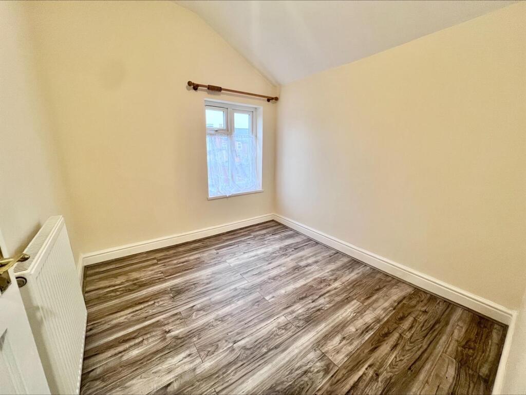 Rear bedroom.jpeg