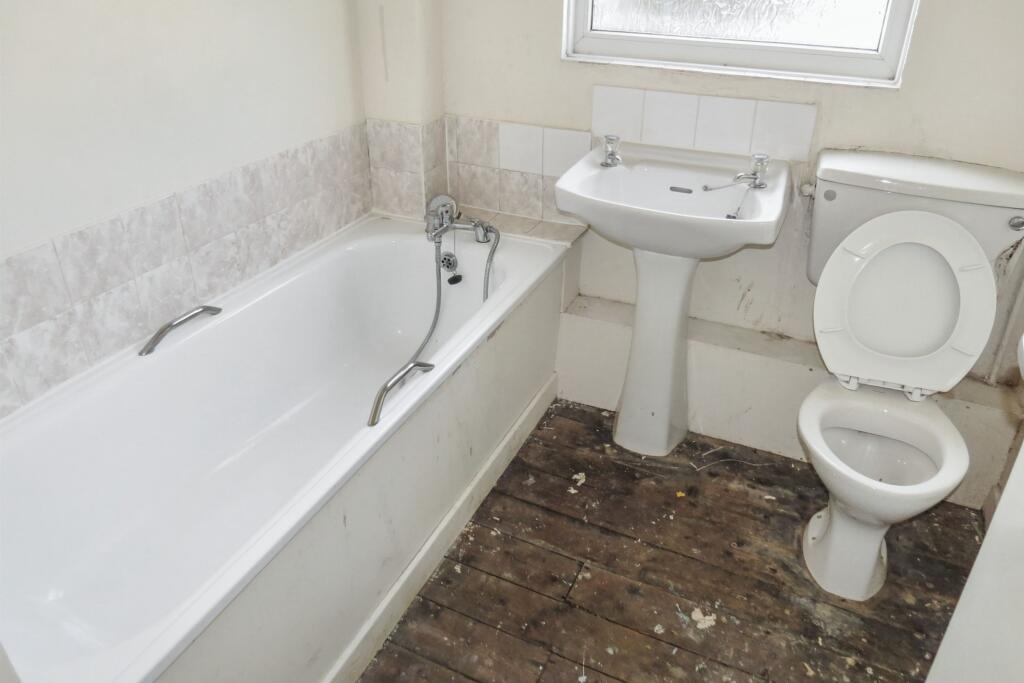 33 Lovat Road, Preston, PR1 6DP