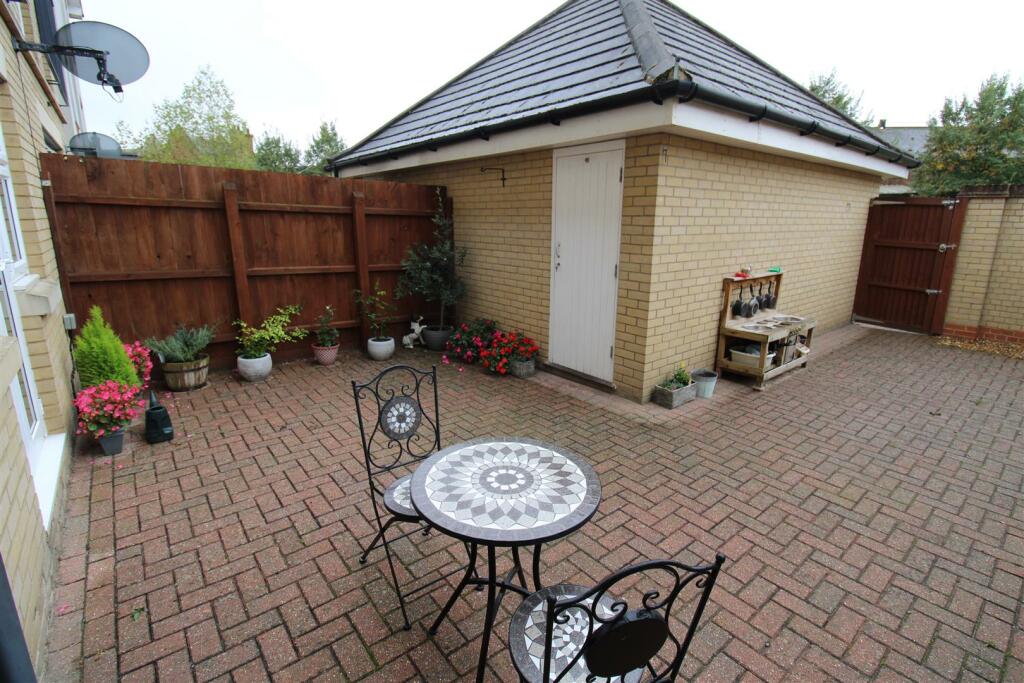 Exterior - Garden