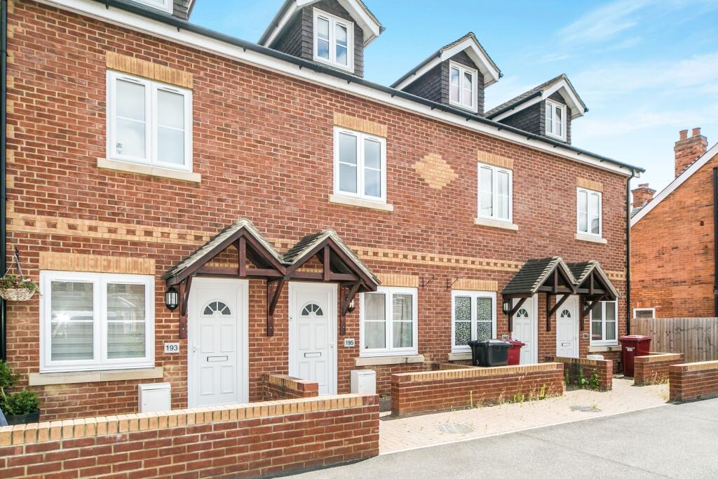 98d28e7c-80f3-4ad9-8