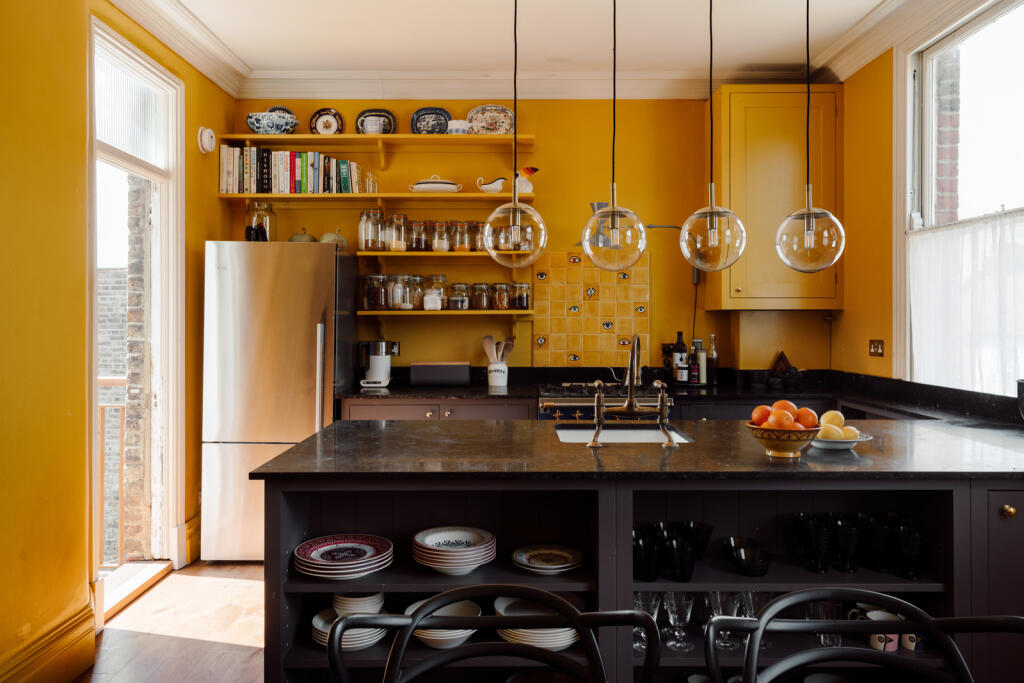 294781 - STAMFORD-HILL-MANSIONS-014.jpg