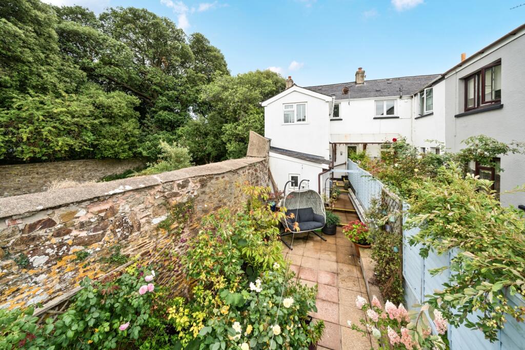 1334607-17-6899e1db1b6e6