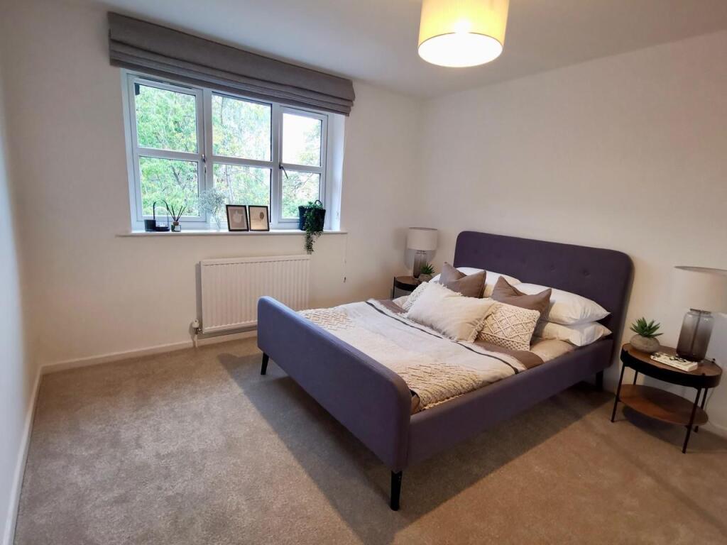 Bedroom_1.jpg
