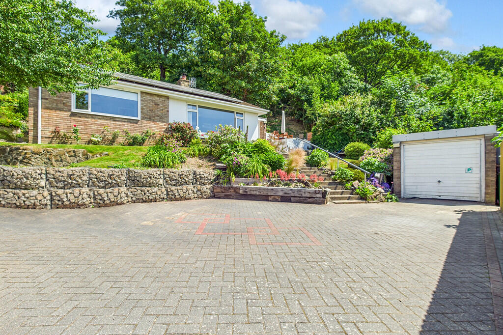 CAM01085G0-PR0583...