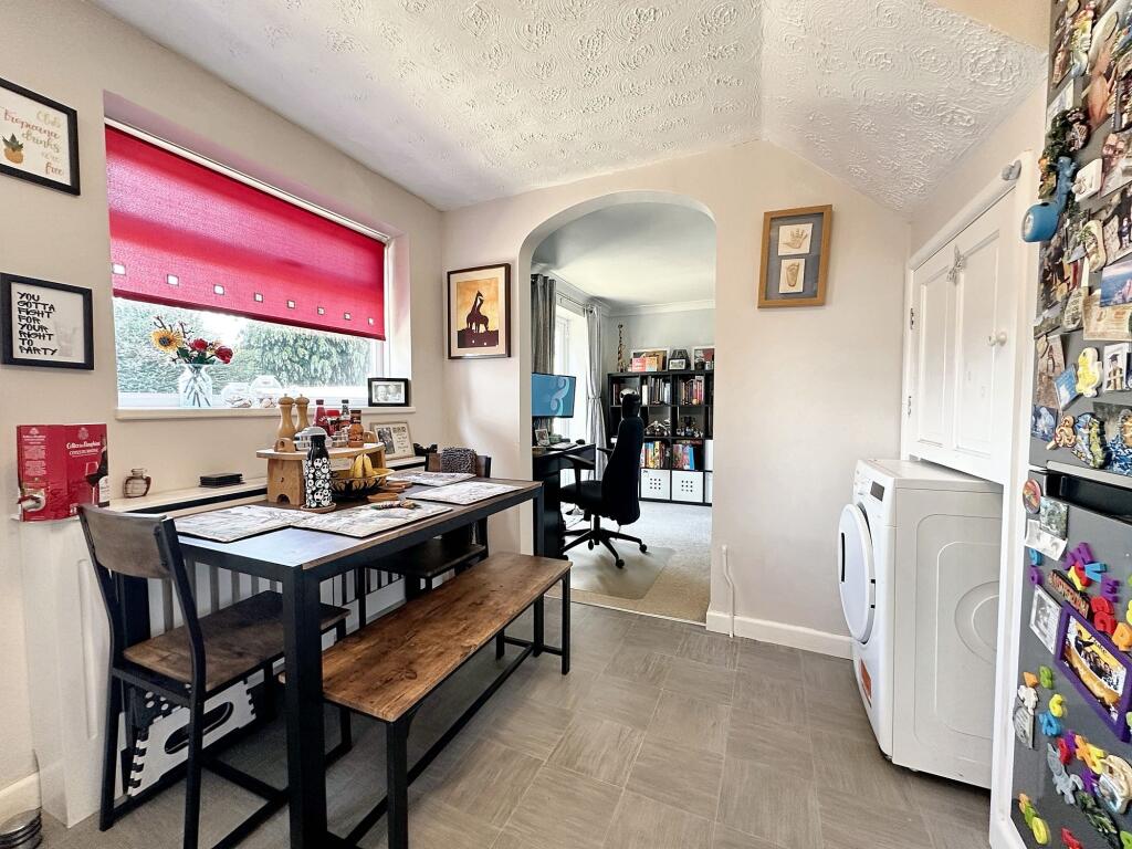 Kitchen/Breakfast Room