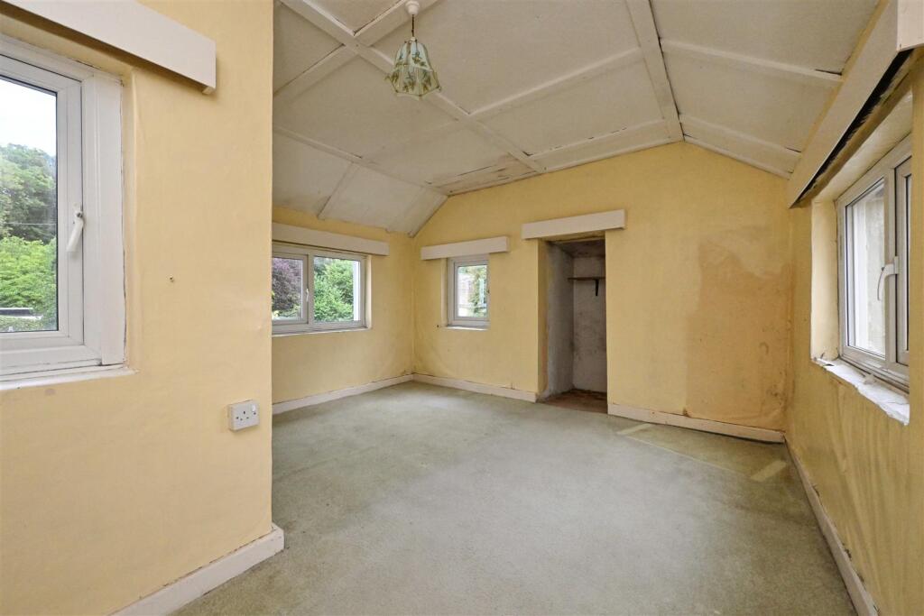 310725 Laura Place, Box Hill, Corsham     023.JPG