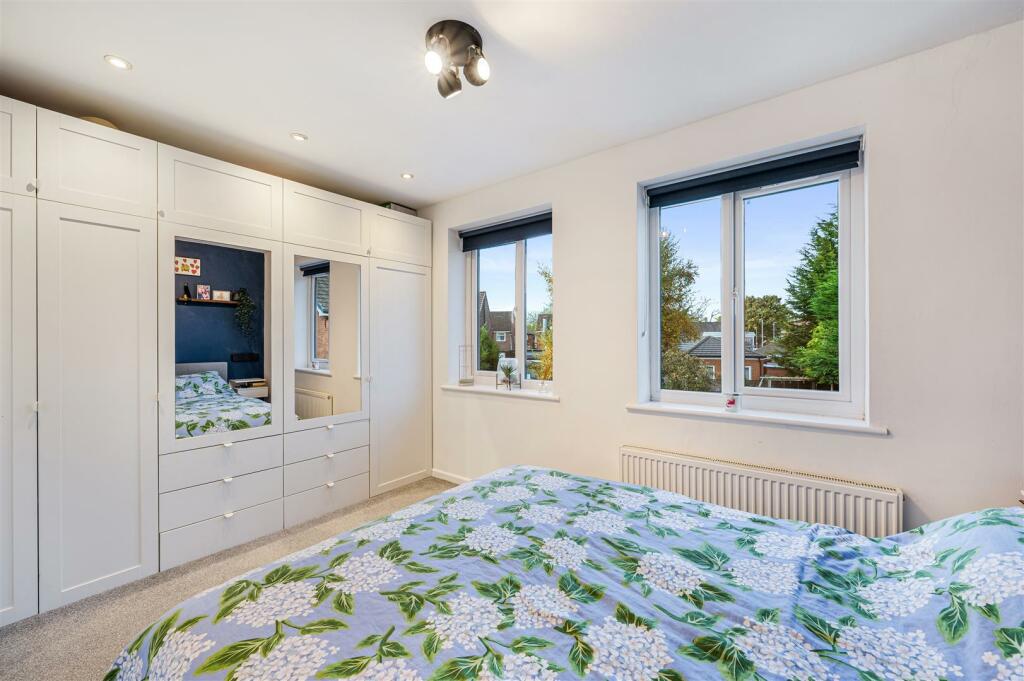 Bedroom One (2).jpg