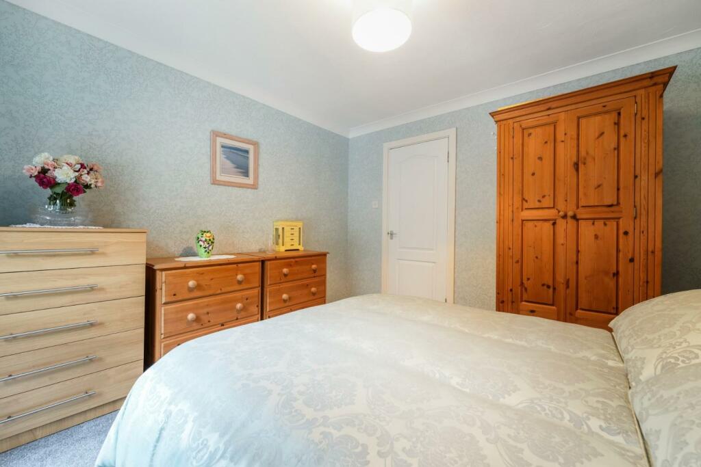 1d kirklands, largs 00018.jpg