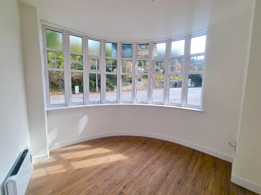 The Station Hotel,162 Windsor Road, Penarth, CF64 1JG