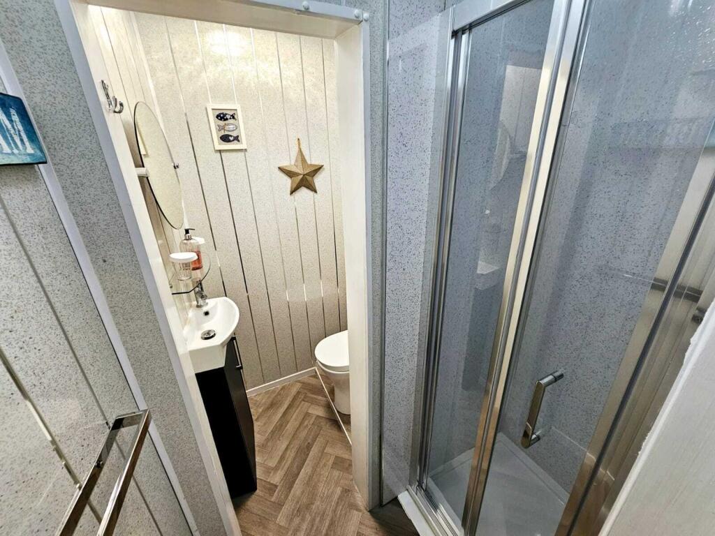 ce73dfe7-652e-4d15-9277-e6c622d4fbe7