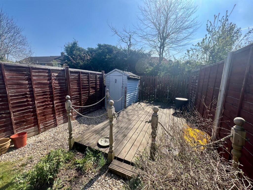 Garden rear deck.jpg