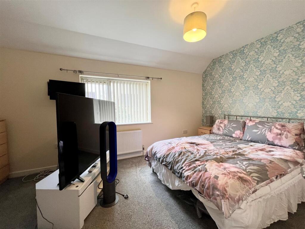 stockheath Road - bed 1.jpg