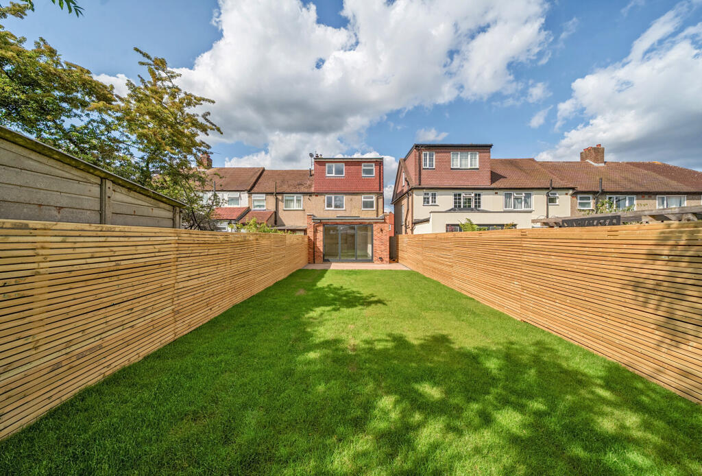 1304970-5-68484d9...