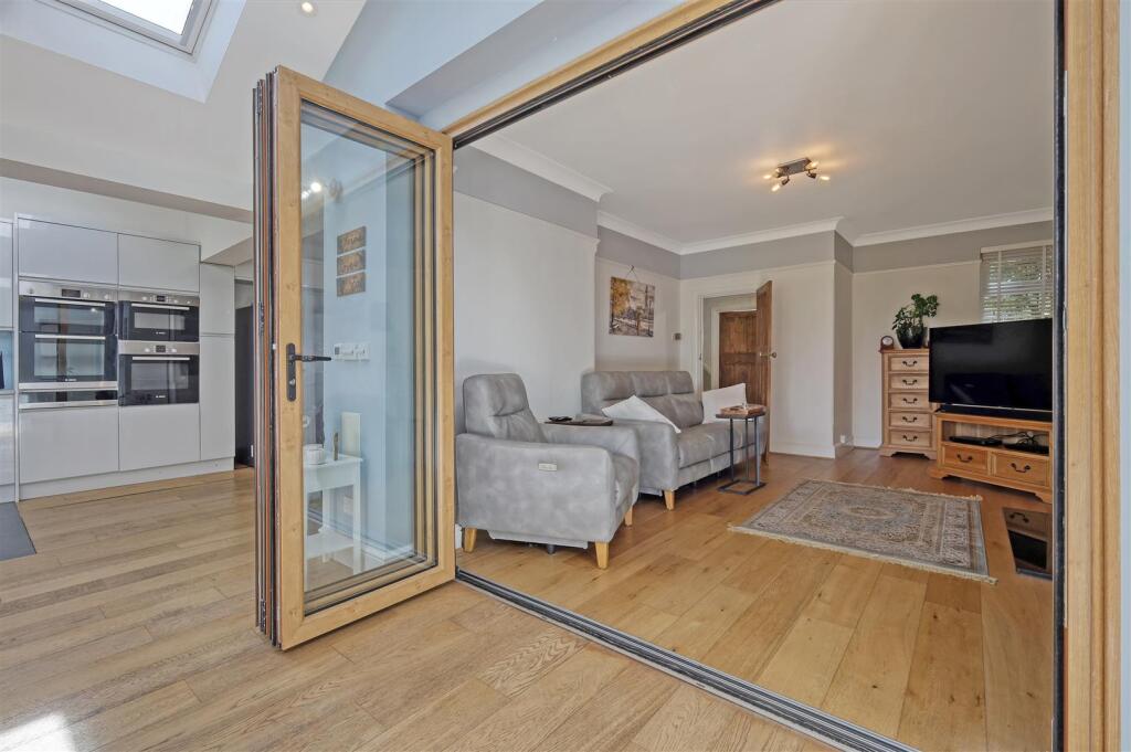 img_5543_25 copy 2.jpg