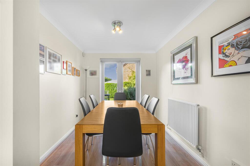 Dining Room: