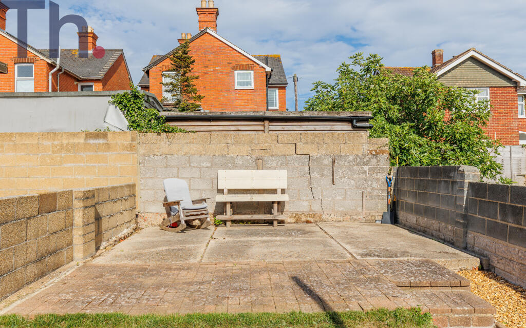 Sunny Rear Garden