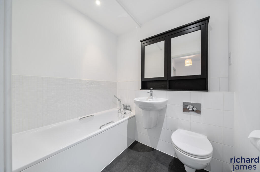 3e286a8a69fd4388bf2ba0fc10ae1f34