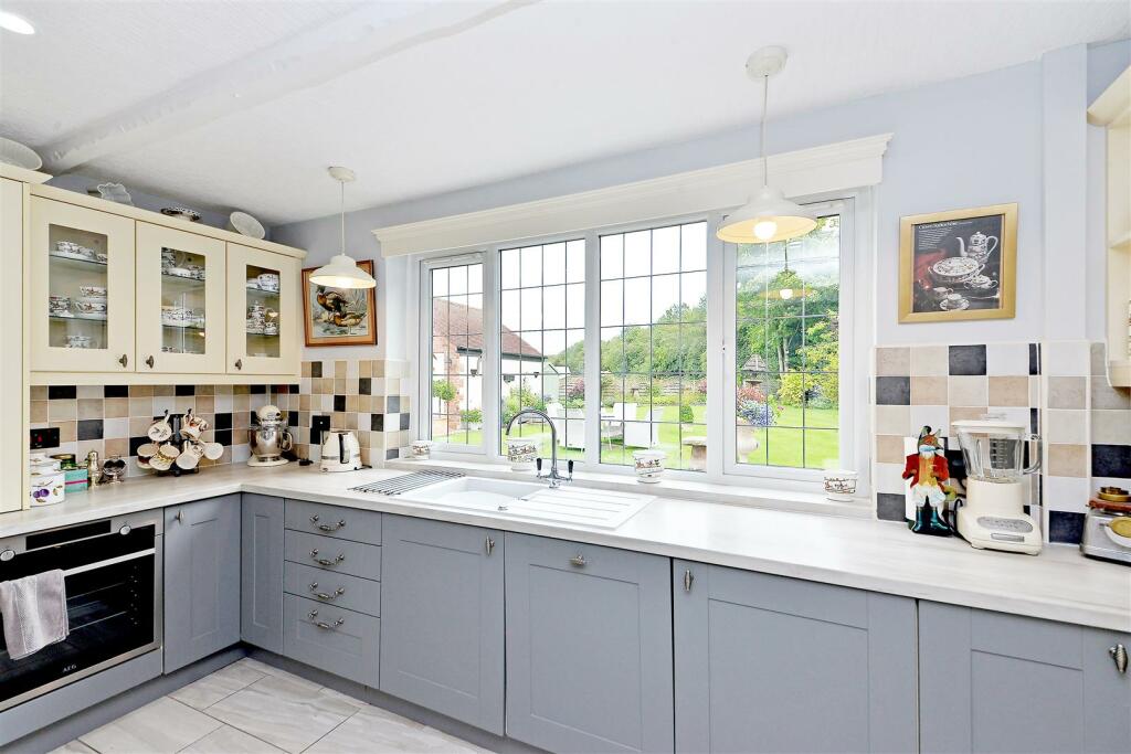 Windy Ridge Internal (28).jpg