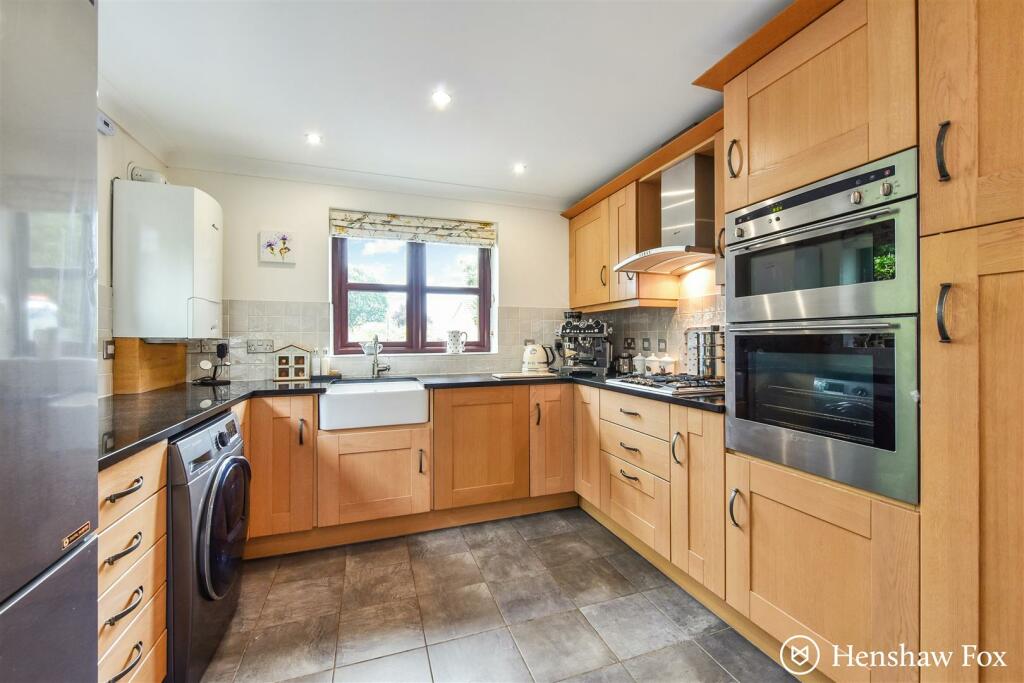 Ph10_5374333 - Copy.jpg