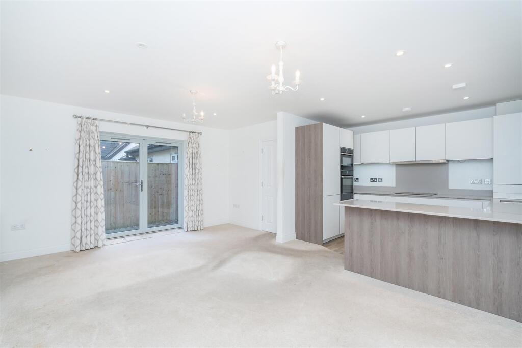 2 Arden Court (1012 of 23).jpg