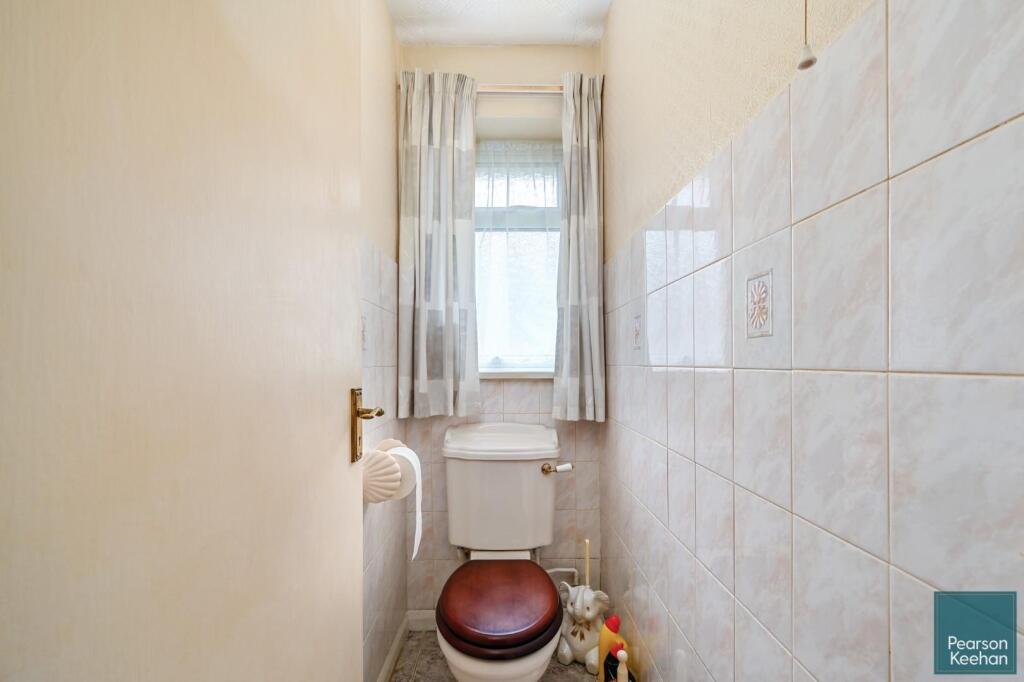 21-jevington-drive-bn2 (13).jpg